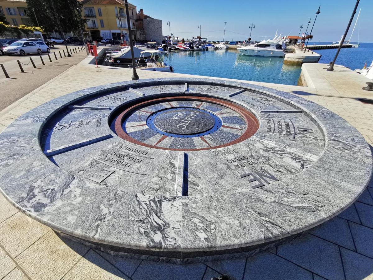 Nina Deluxe Superior 5 Star Apartment, Your Piece Of Heaven By The Sea & Park Novigrad Istria Eksteriør bilde
